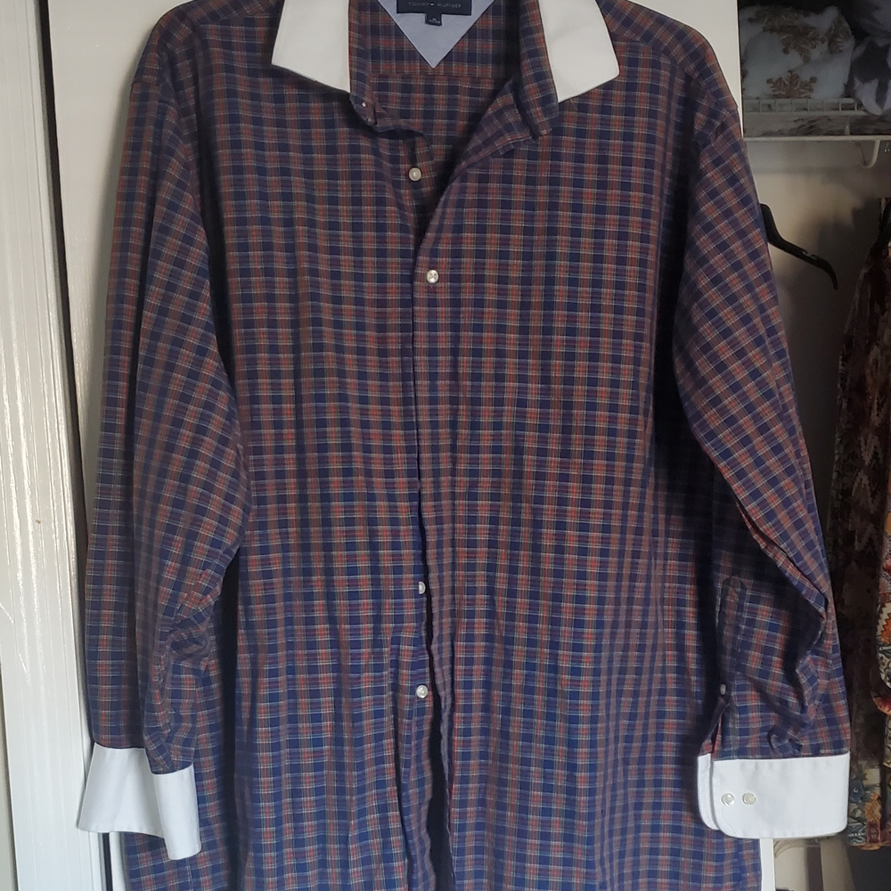Tommy Hilfiger Plaid Long Sleeve Button-up Shirt with White Collar, Men's Sz 18